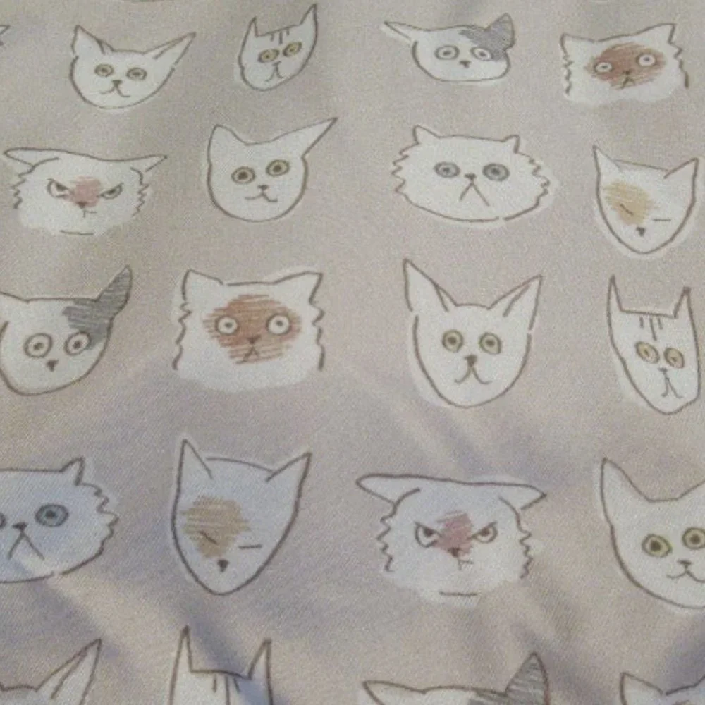 New, Unused Round Plush Cat Bed (BED ONLY)